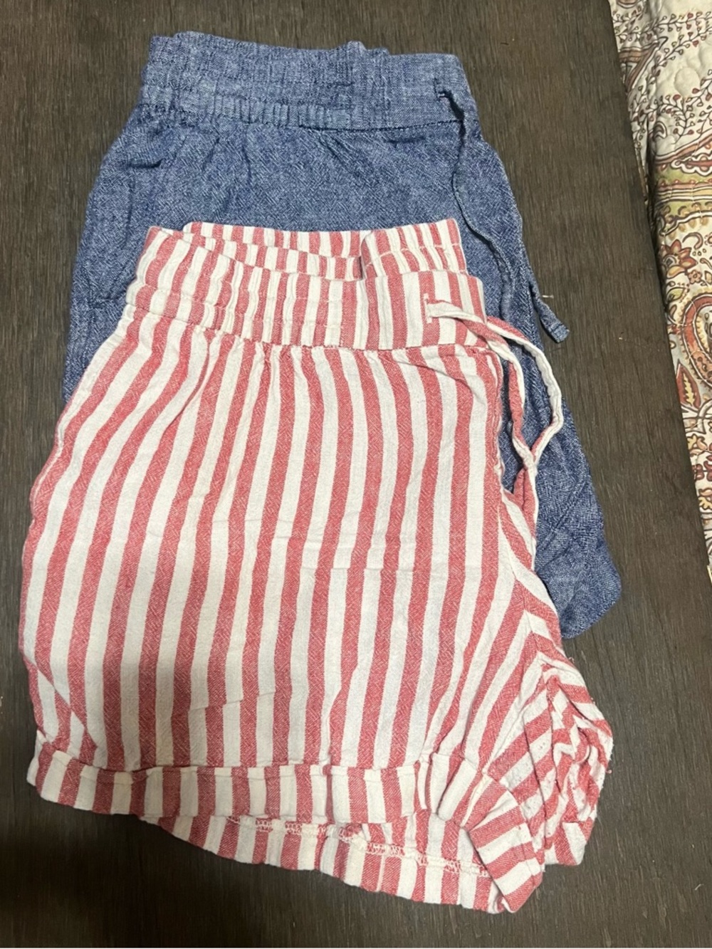 Old Navy Linen Blend Solid and Striped Shorts